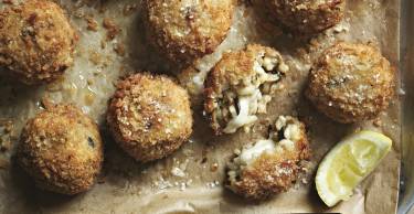 Arancini balls Recipe by Nadine Schweitzer - Cookpad